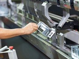深圳五金沖壓廠，校正工藝特點(diǎn)詳解